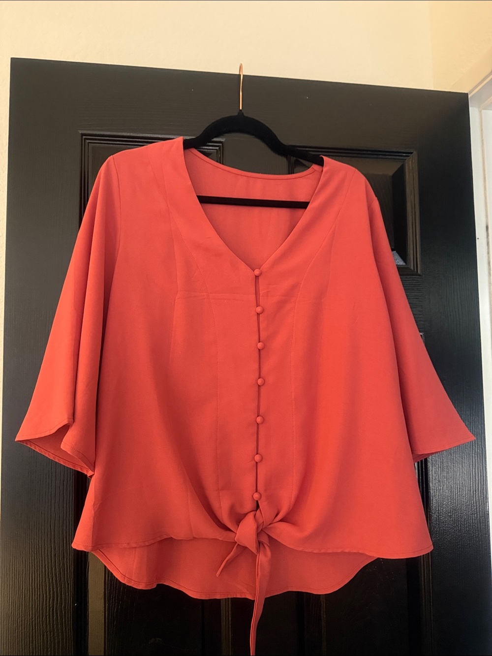 Women's Coral Button-Front Tie-Hem Top